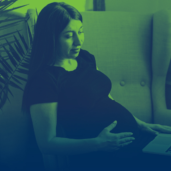 Pregnant woman reading