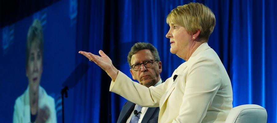 Frank Sesno and Stacey Hughes